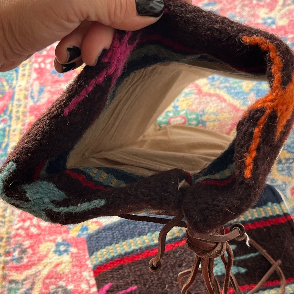 BOOT RUGS Wool Aztec Inspired Boot Rugs with Leather Straps - Picture 7 of 13